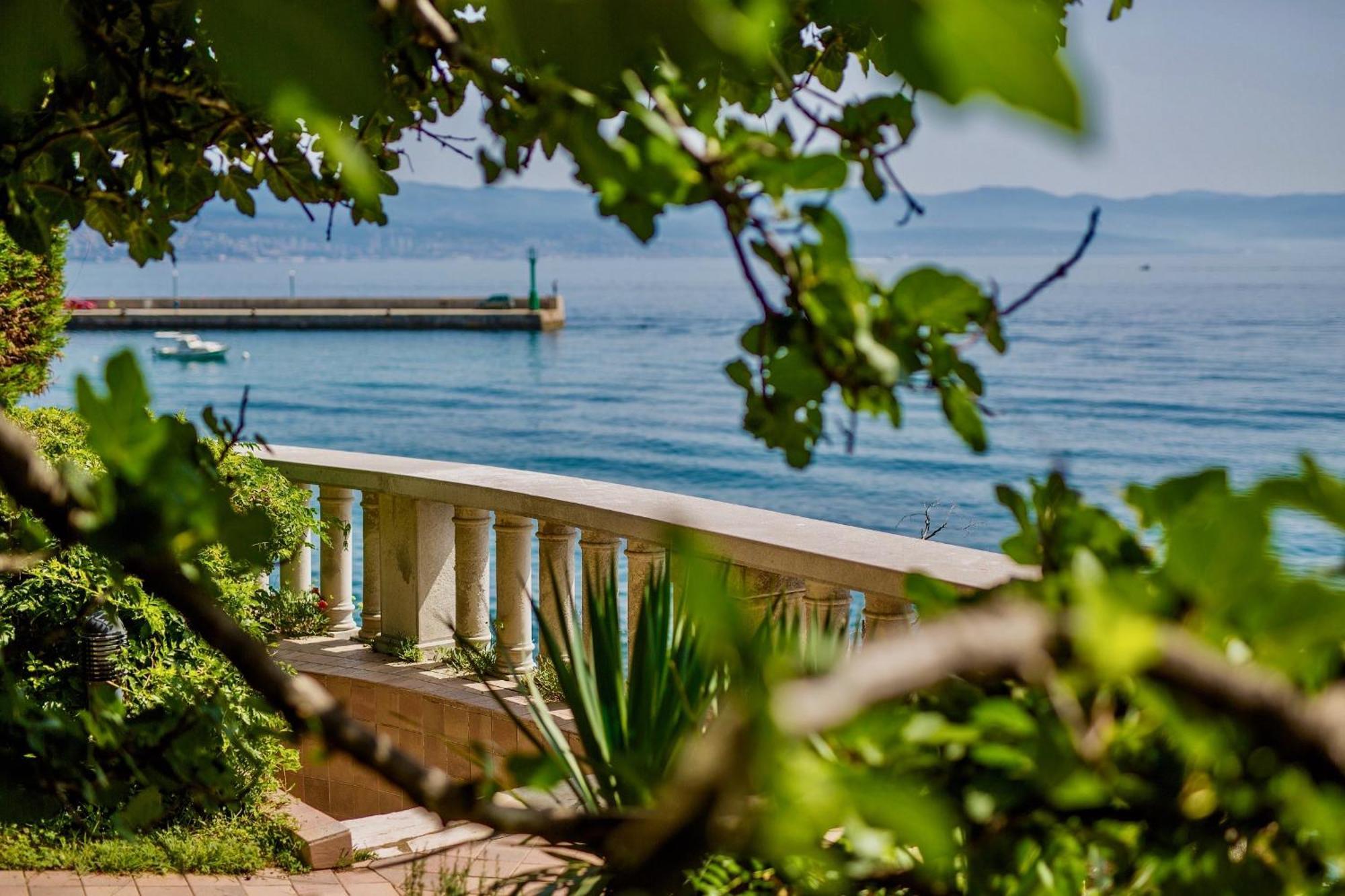 Villa Baronessa Lovran Exterior photo